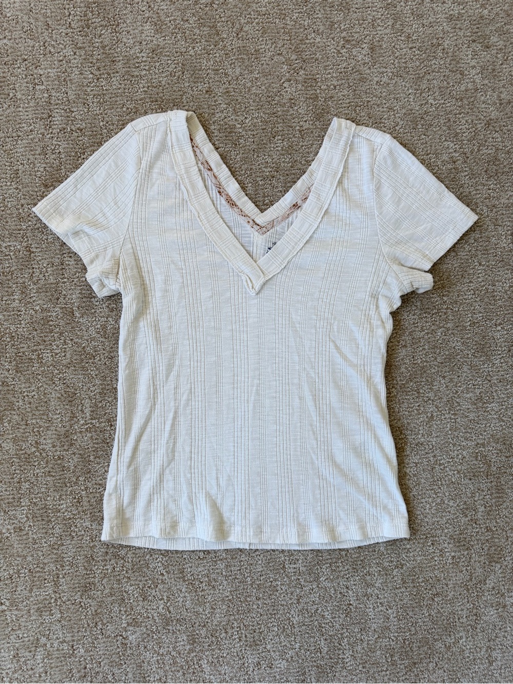 Pilcro Women’s Cream V-Neck Ribbed Tee